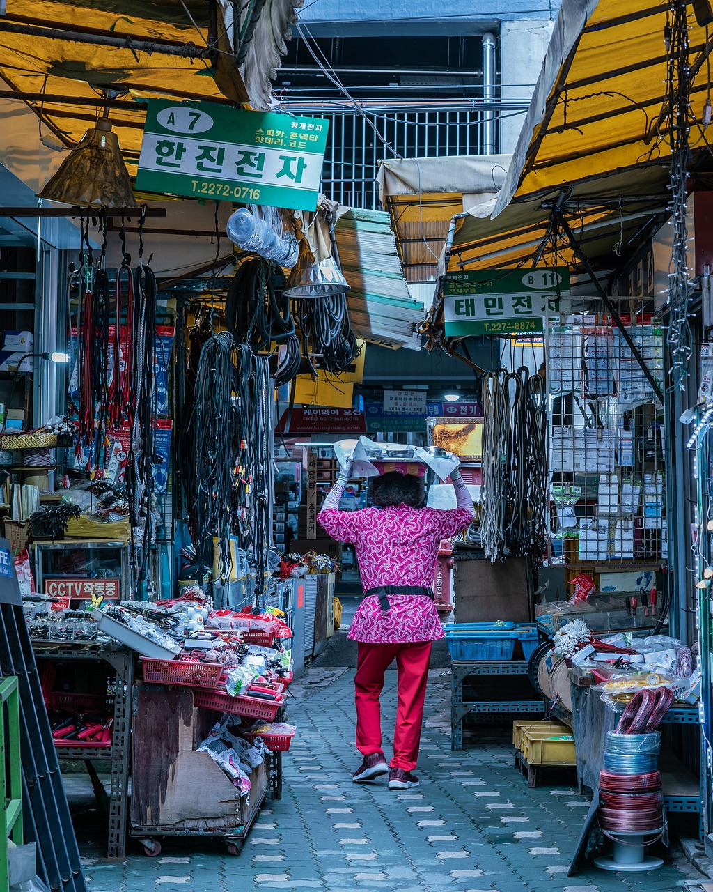 当韩国人第一次逛中国菜市场，一场文化与美食的交融之旅